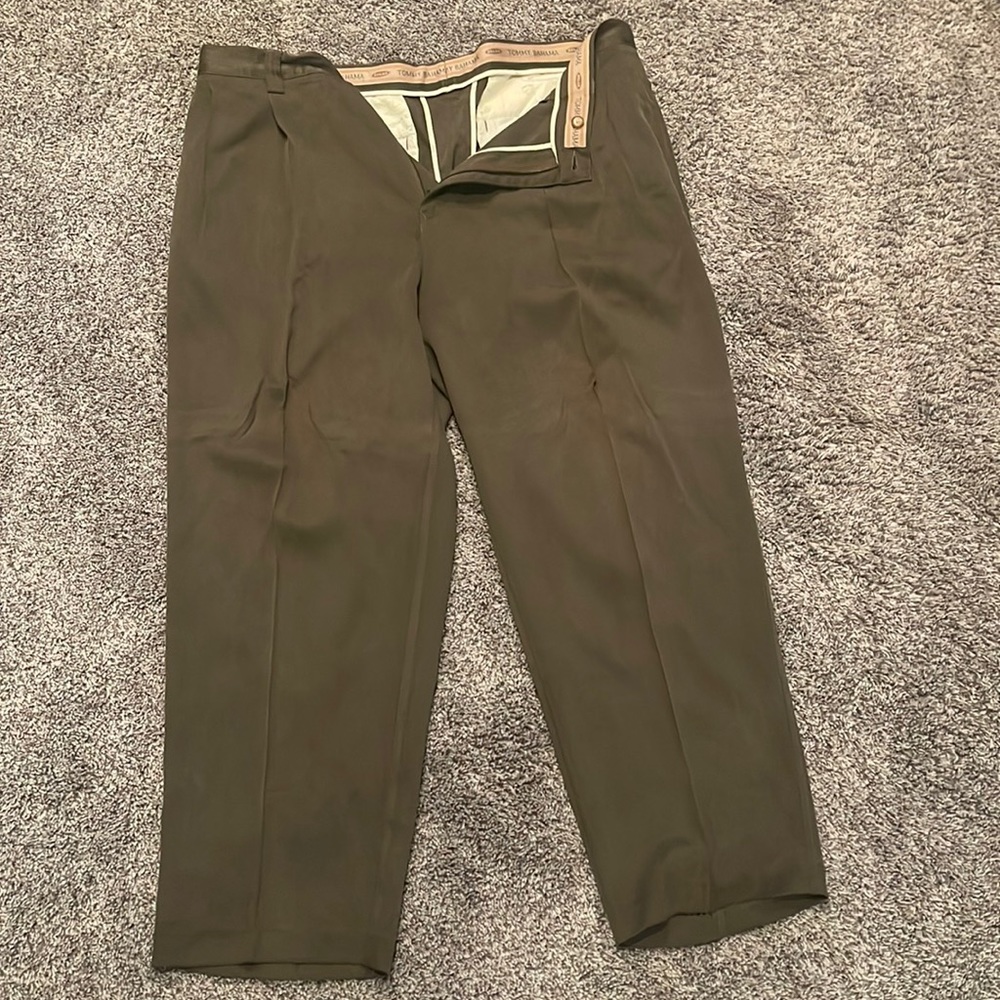 Tommy Bahama 100% Silk pants. Size 40. Olive color